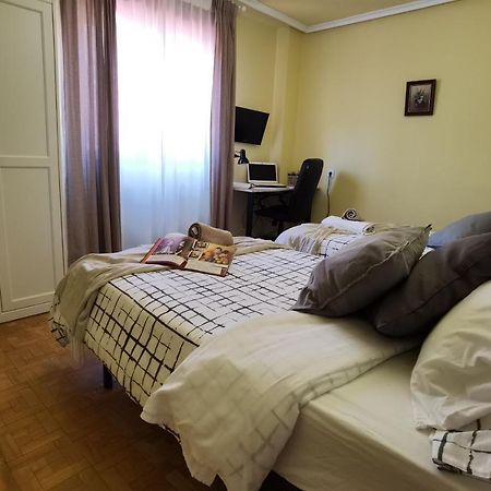 Apartamento Piso amplio y luminoso, La Pomar Langreo Exterior foto